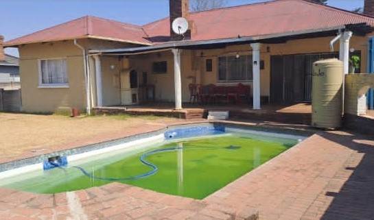4 Bed House in Daggafontein photo number 20