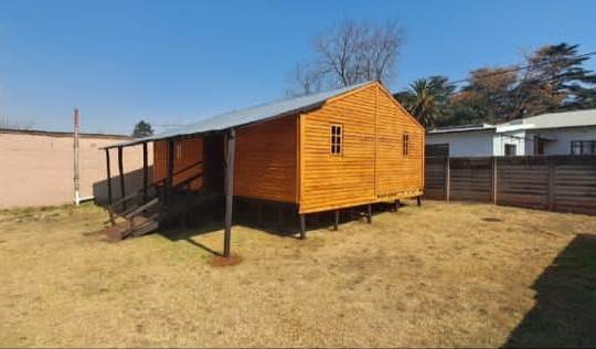 4 Bed House in Daggafontein photo number 16