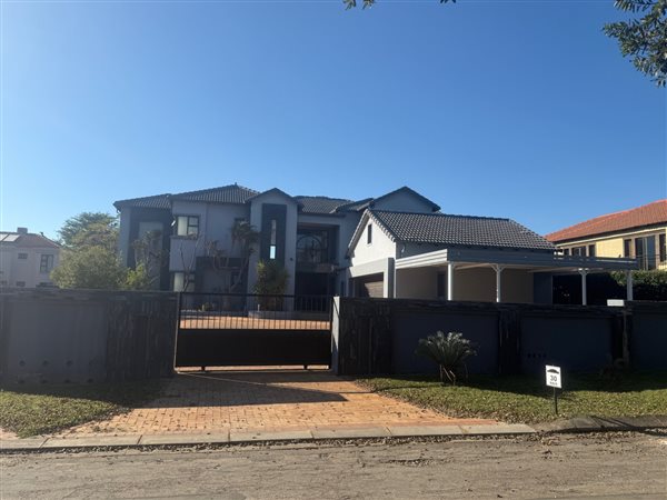 4 Bedroom House 4 Bedroom House