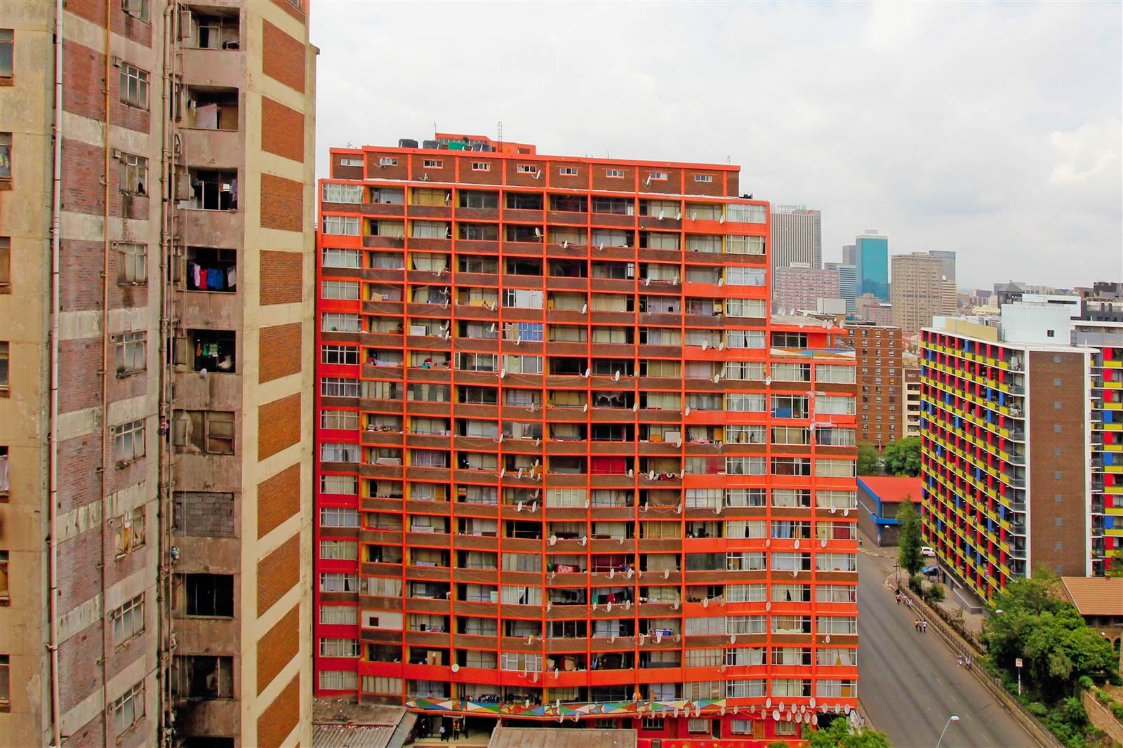 3 Bed Apartment in Hillbrow photo number 1
