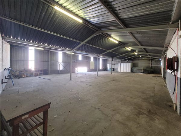 700  m² Industrial space in Darling
