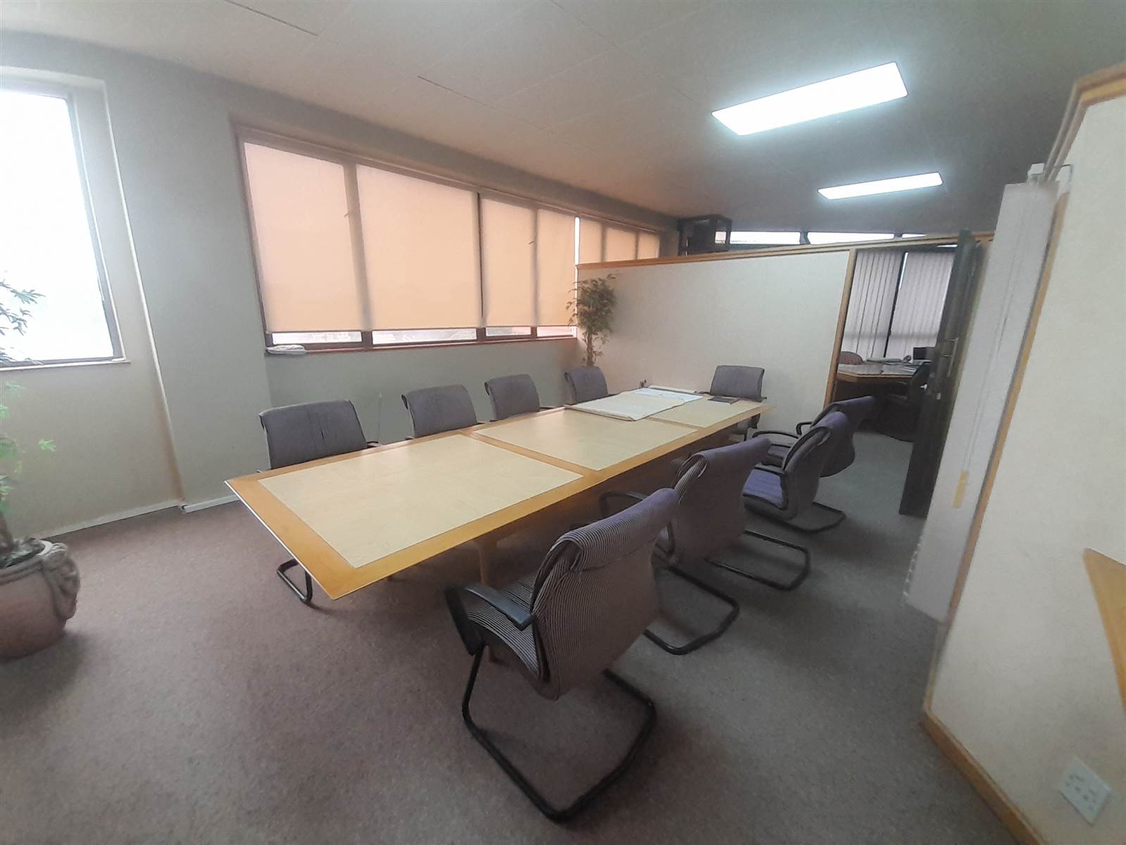 255  m² Commercial space in Durban CBD photo number 5