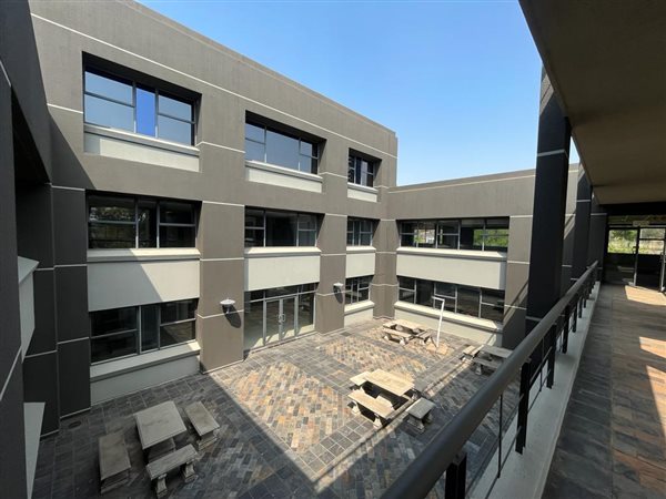 1400  m² Commercial space in Parktown