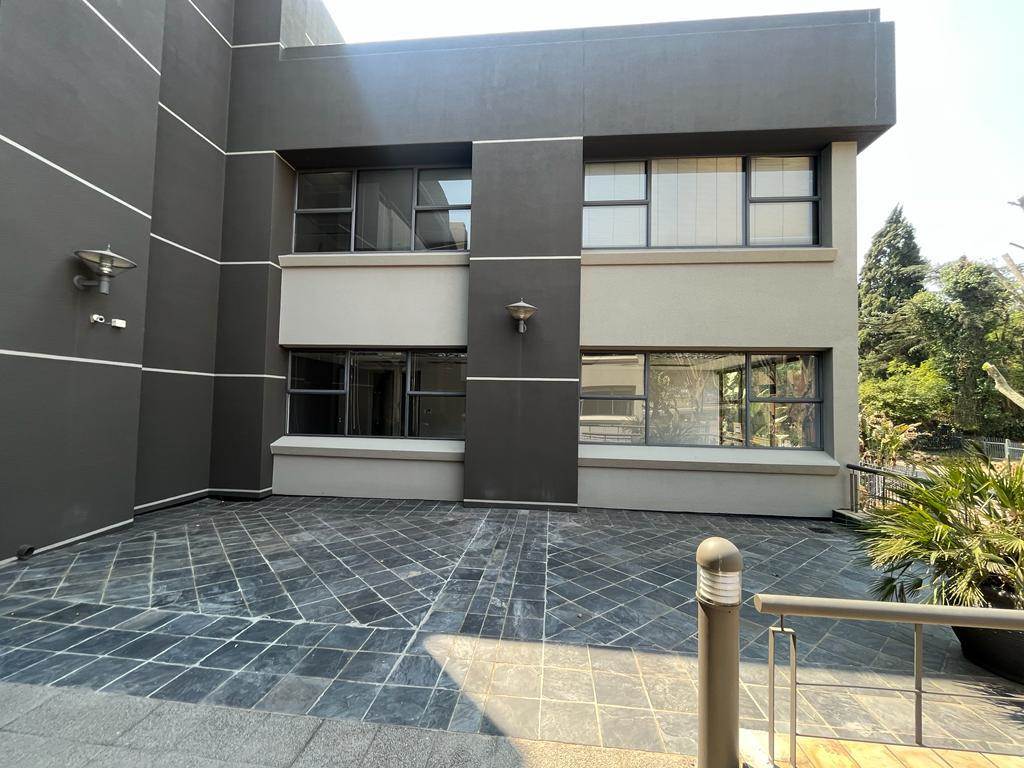 1400  m² Commercial space in Parktown photo number 2