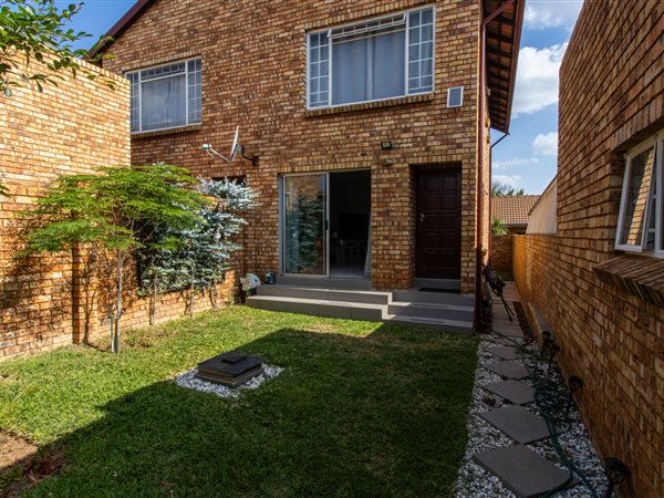 2 Bedroom House 2 Bedroom House