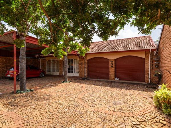 3 Bedroom House 3 Bedroom House
