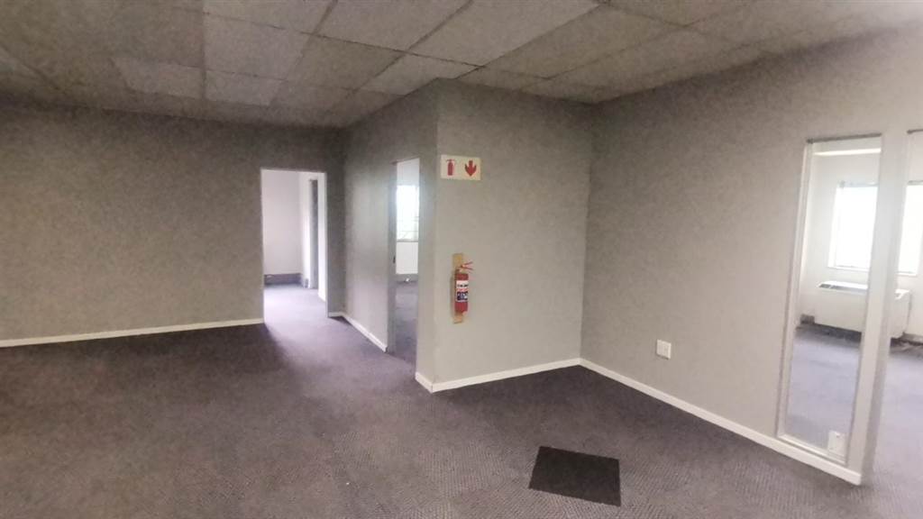 404  m² Commercial space in Edenvale photo number 30