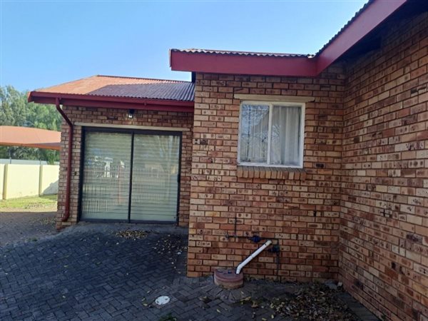 7 Bedroom House 7 Bedroom House