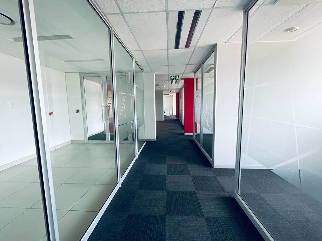 1082  m² Commercial space in Sandown photo number 17