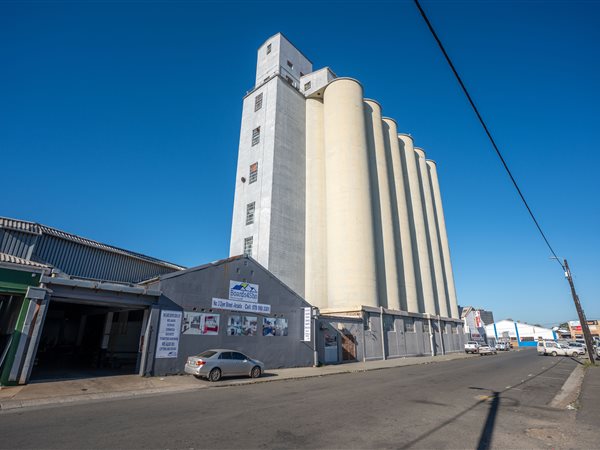 3 421 m² Commercial space 3 421 m² Commercial space