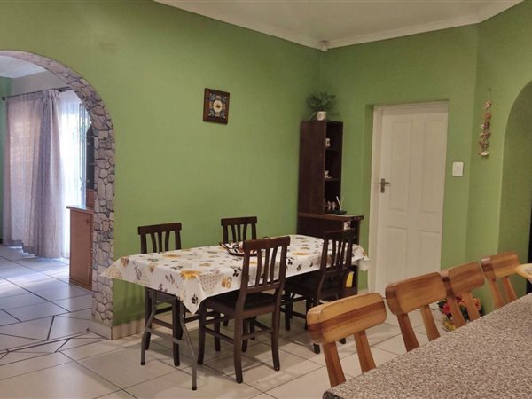 3 Bedroom House 3 Bedroom House