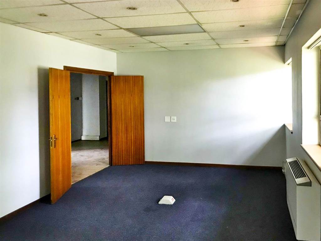 124  m² Office Space in Bedfordview photo number 5