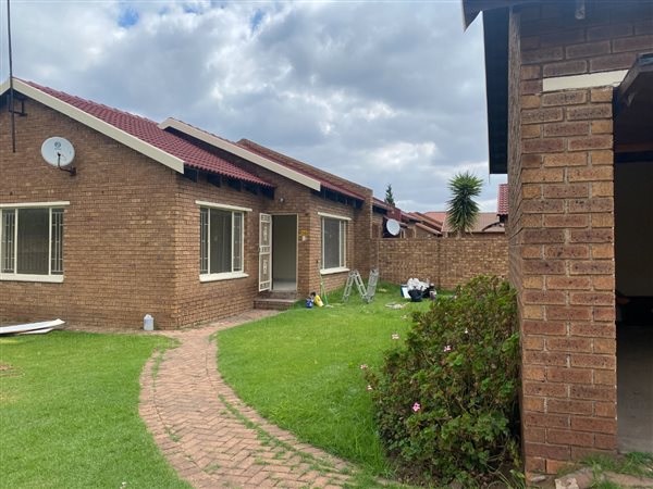 2 Bed Townhouse in Witbank