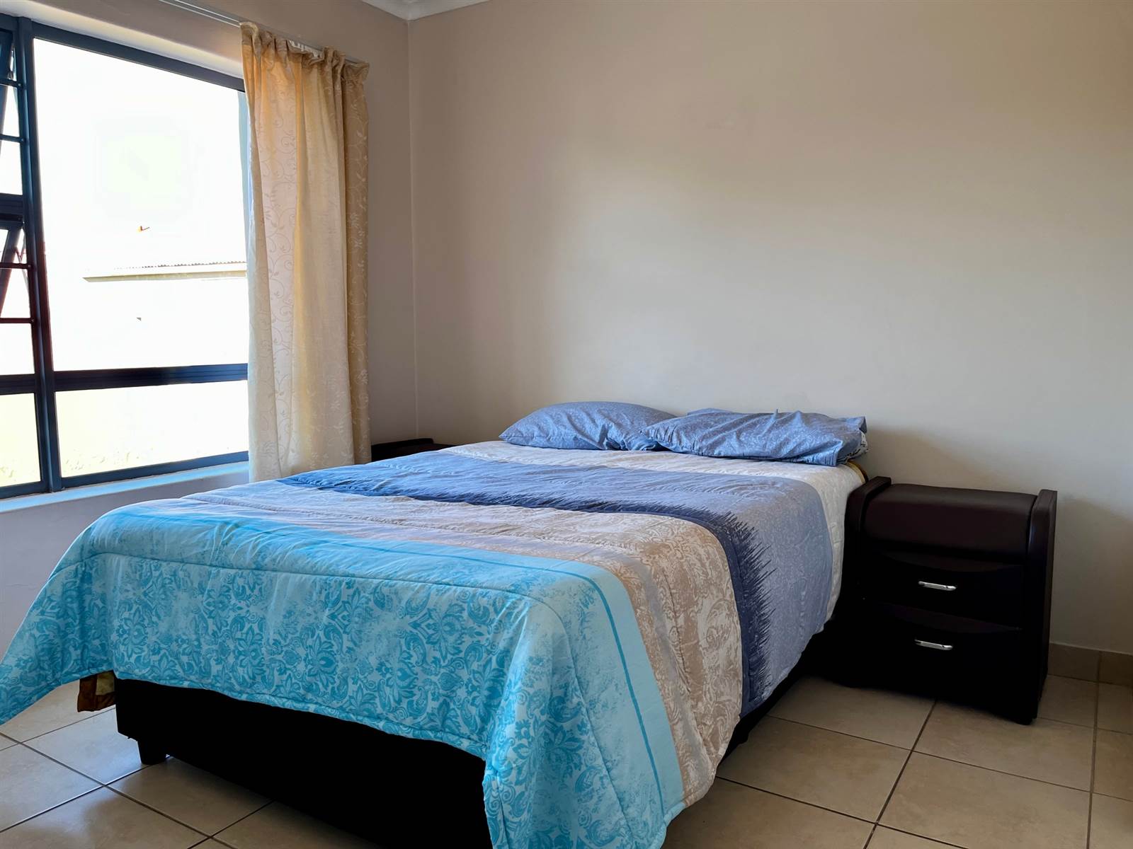 2 Bed Apartment in Winterhoek Park photo number 20
