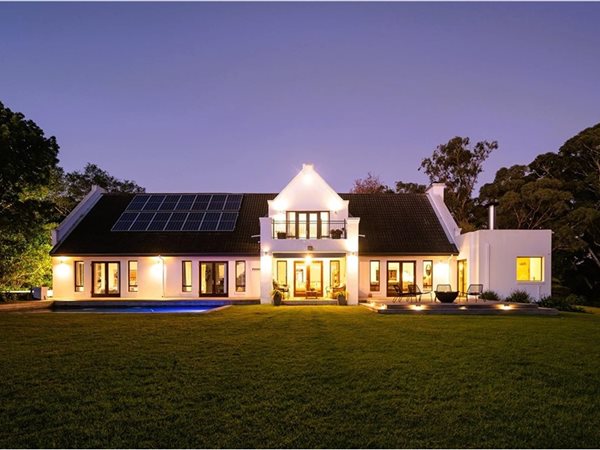 5 Bedroom House 5 Bedroom House