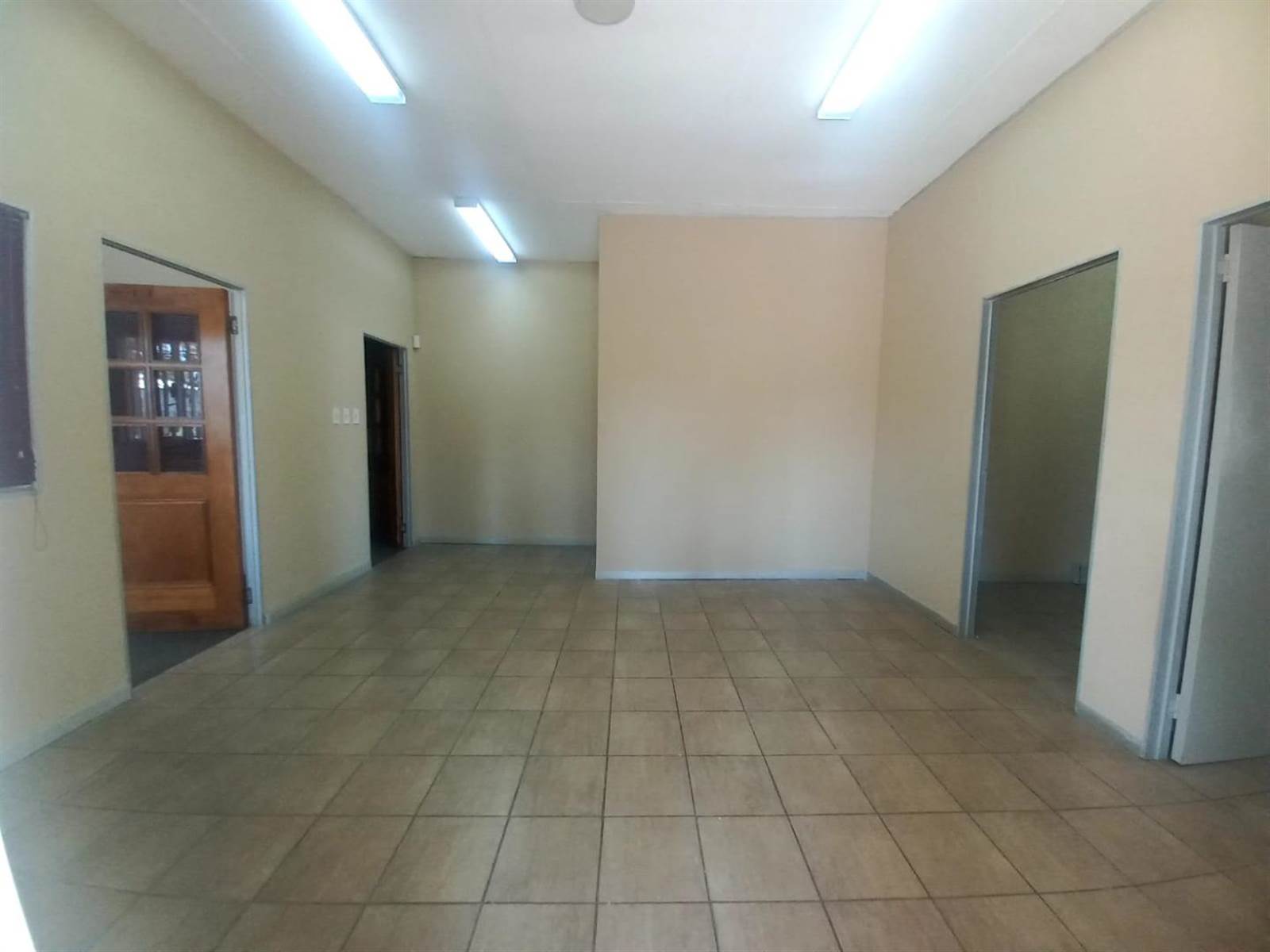 Commercial space in Northmead photo number 19