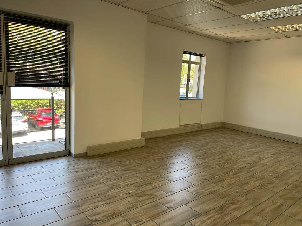 679  m² Commercial space in Halfway Gardens photo number 25