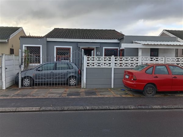 4 Bedroom House 4 Bedroom House