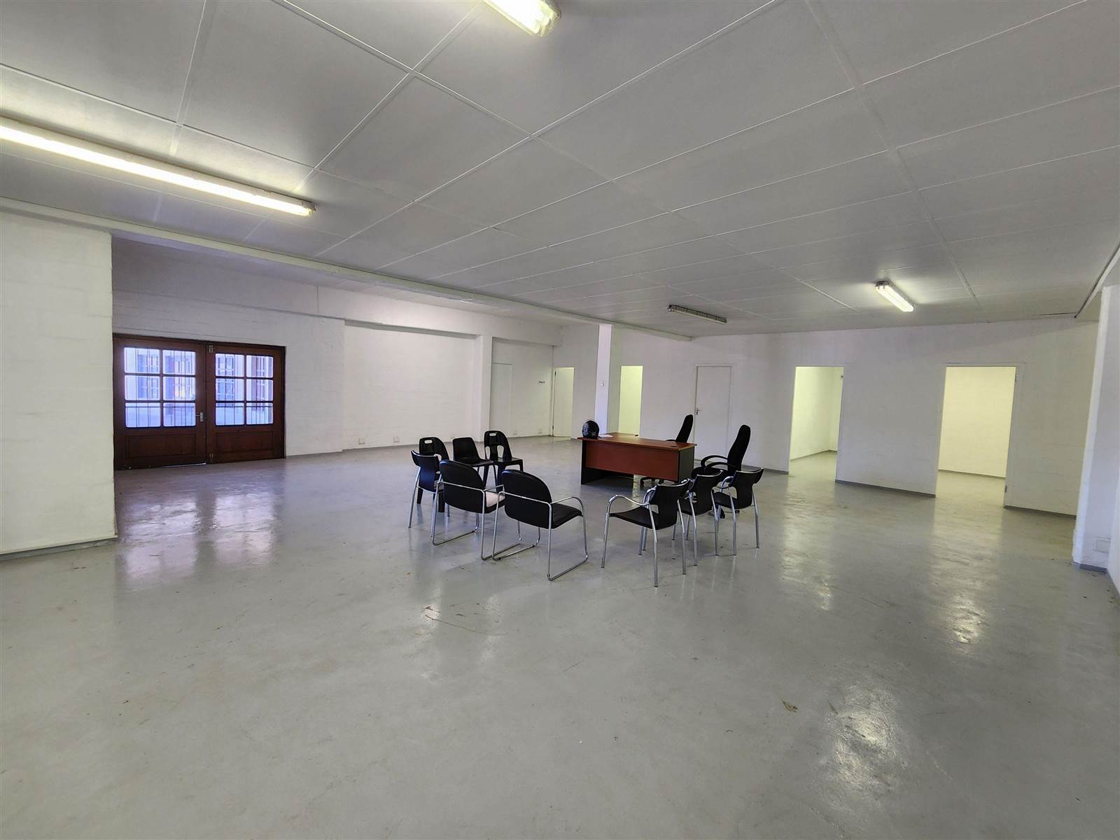 332  m² Commercial space in Peerless Park photo number 3
