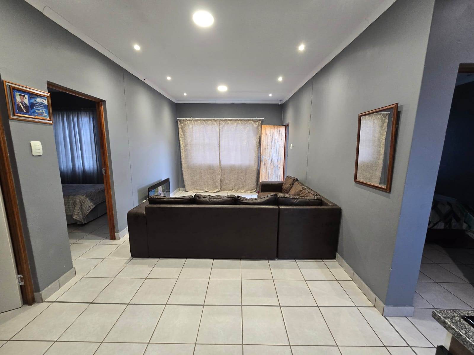 3 Bed House in Mangaung photo number 6