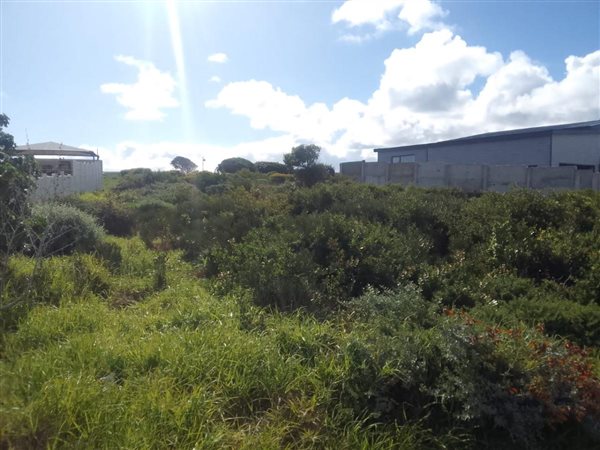 670 m² Land available in Kleinbaai