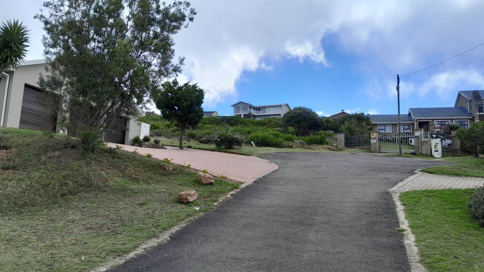 1020 m² Land available in Dana Bay photo number 12