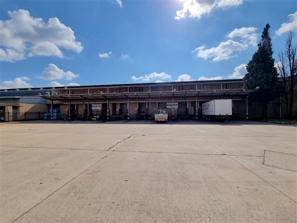 14 884 m² Industrial space 14 884 m² Industrial space