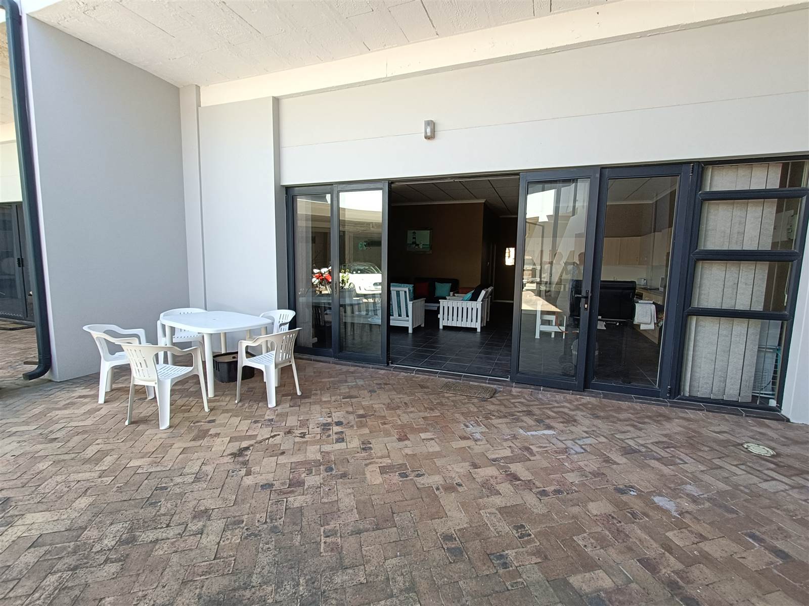 2 Bed Apartment in Stilbaai photo number 1