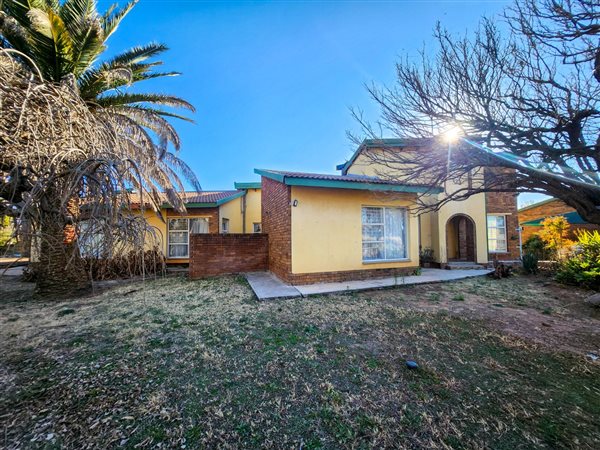 3 Bedroom House 3 Bedroom House