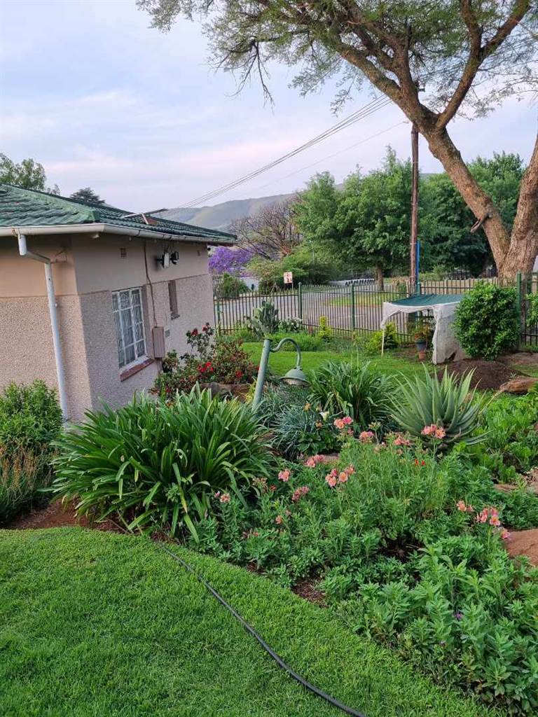 3 Bed House in Waterval Boven photo number 4