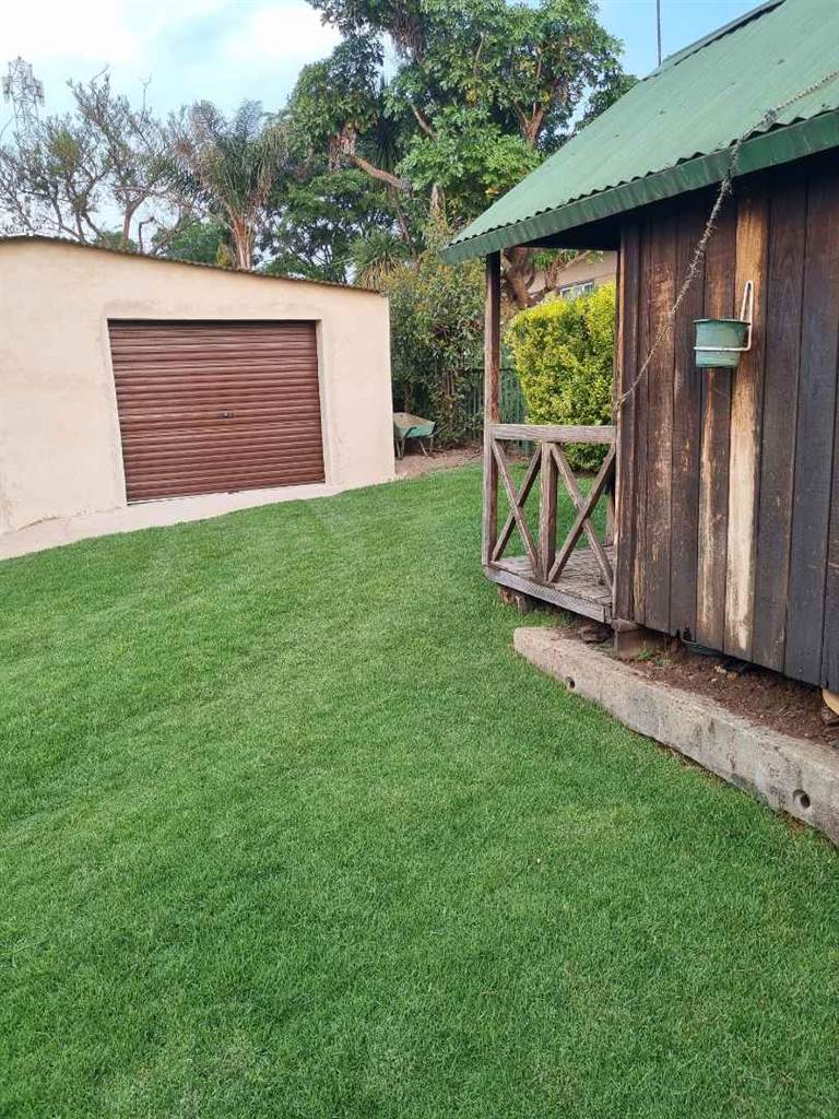 3 Bed House in Waterval Boven photo number 26