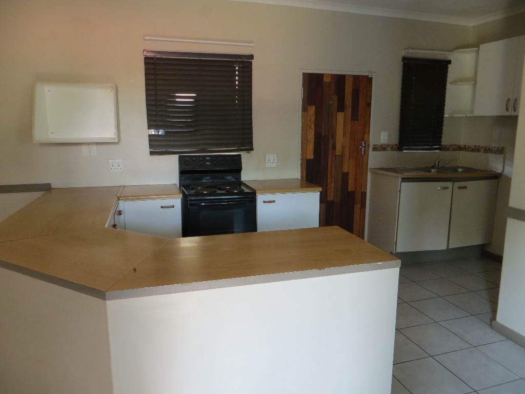3 Bed House in Fochville photo number 9