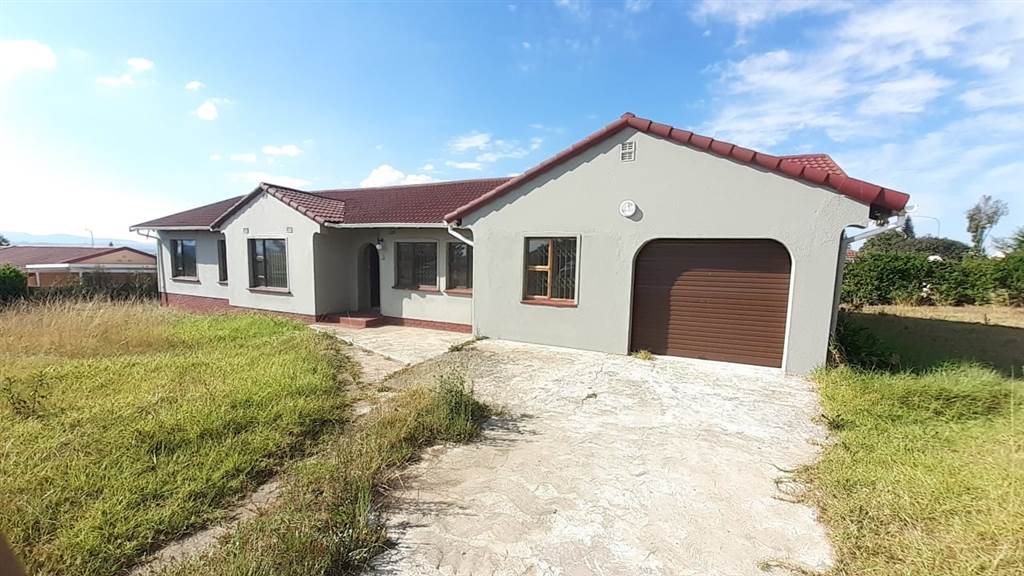 5 Bed House in Southernwood photo number 1