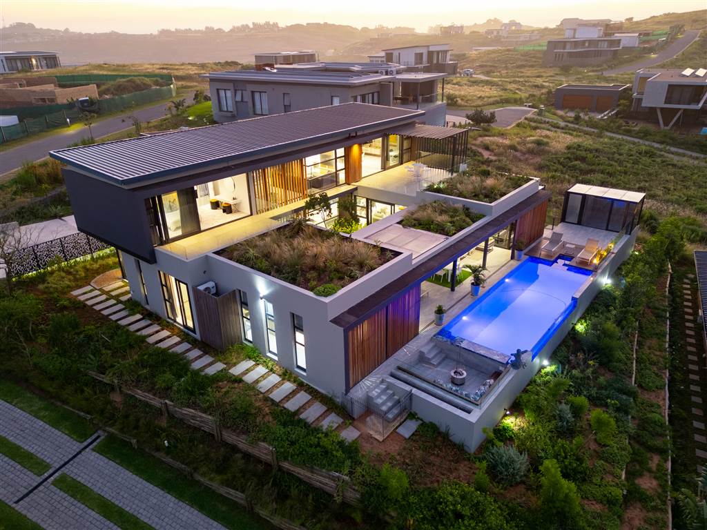 4 Bedroom House 4 Bedroom House