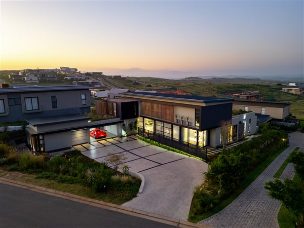4 Bedroom House 4 Bedroom House