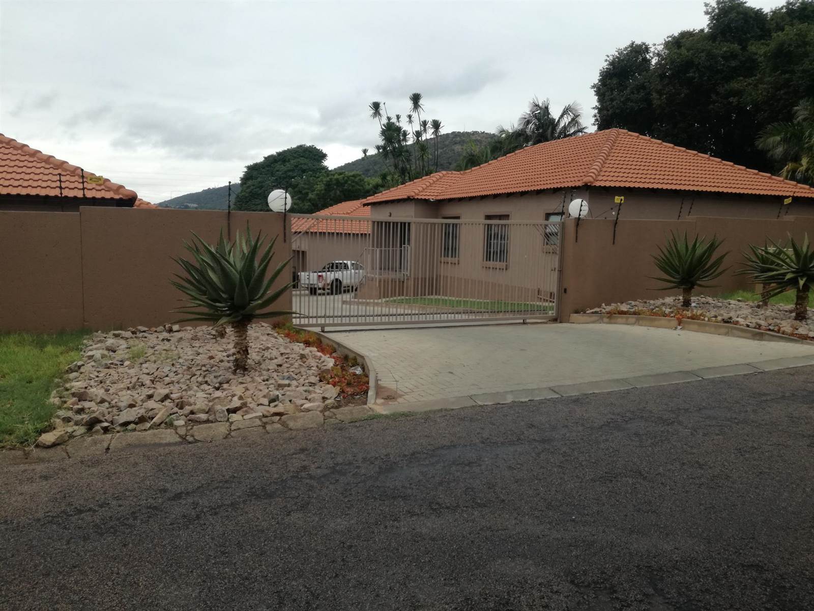 3 Bed Townhouse in Pretoria North photo number 17