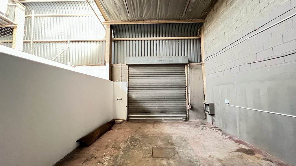 415  m² Industrial space in Selby photo number 6