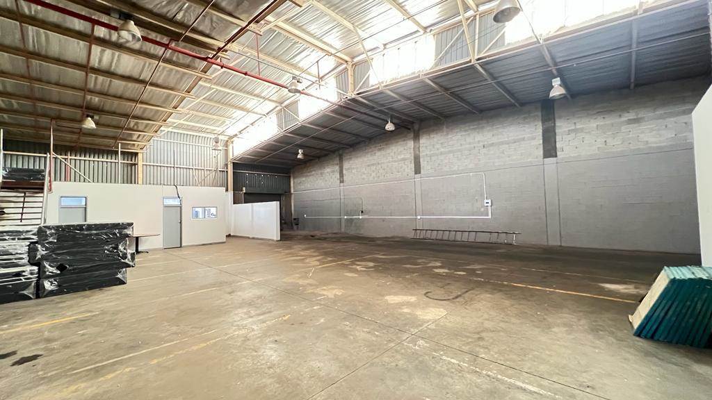 415  m² Industrial space in Selby photo number 15