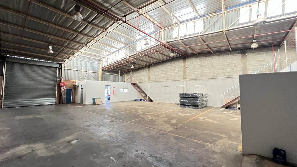415  m² Industrial space in Selby photo number 7