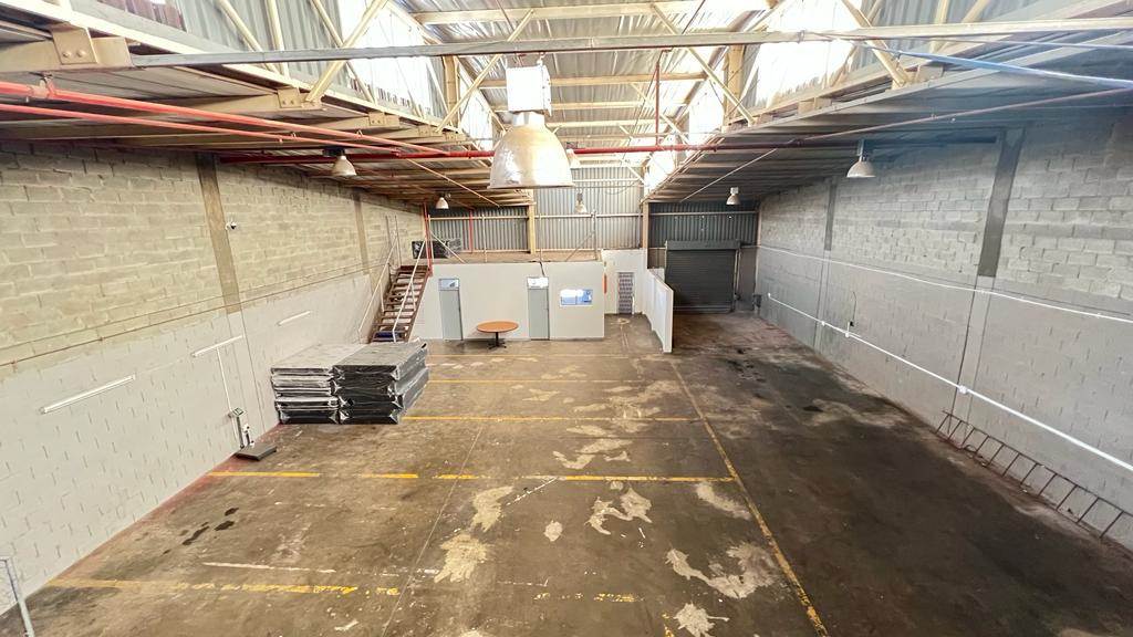 415  m² Industrial space in Selby photo number 13