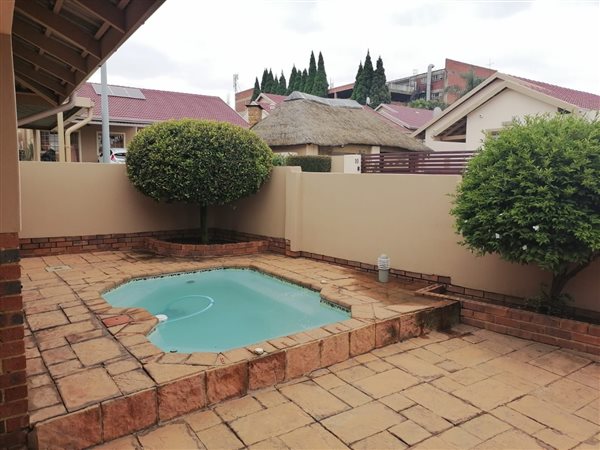 2 Bed House in Southcrest