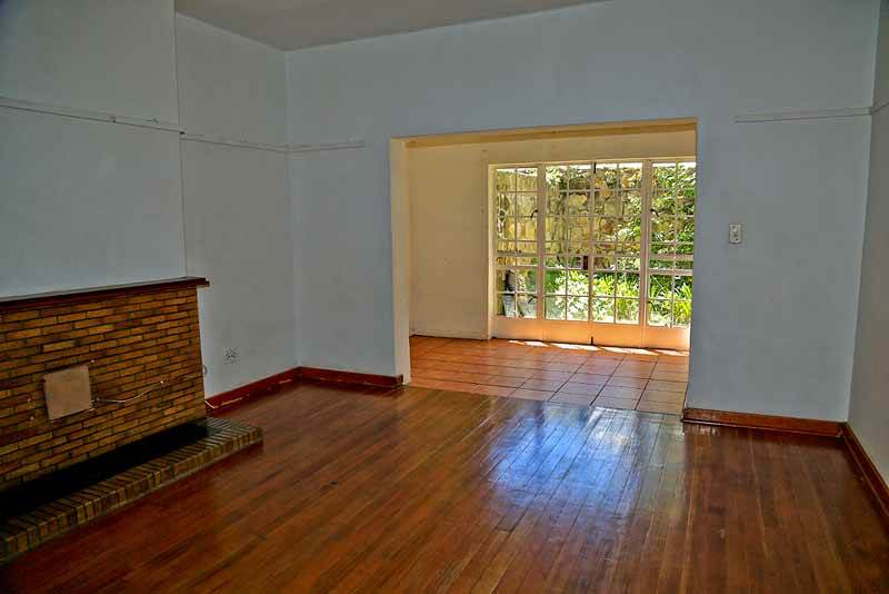 3 Bed Apartment in Ficksburg photo number 1