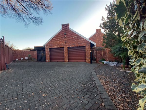 3 Bedroom House 3 Bedroom House