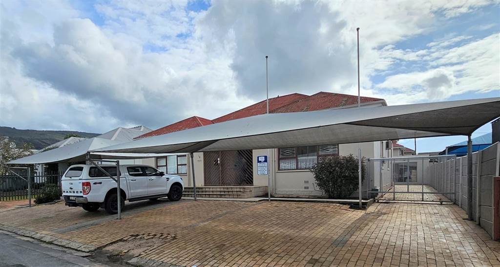 274  m² Commercial space in Paarl Central East photo number 1