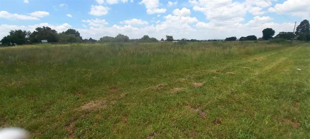 1.6 ha Land available in Kookrus photo number 1