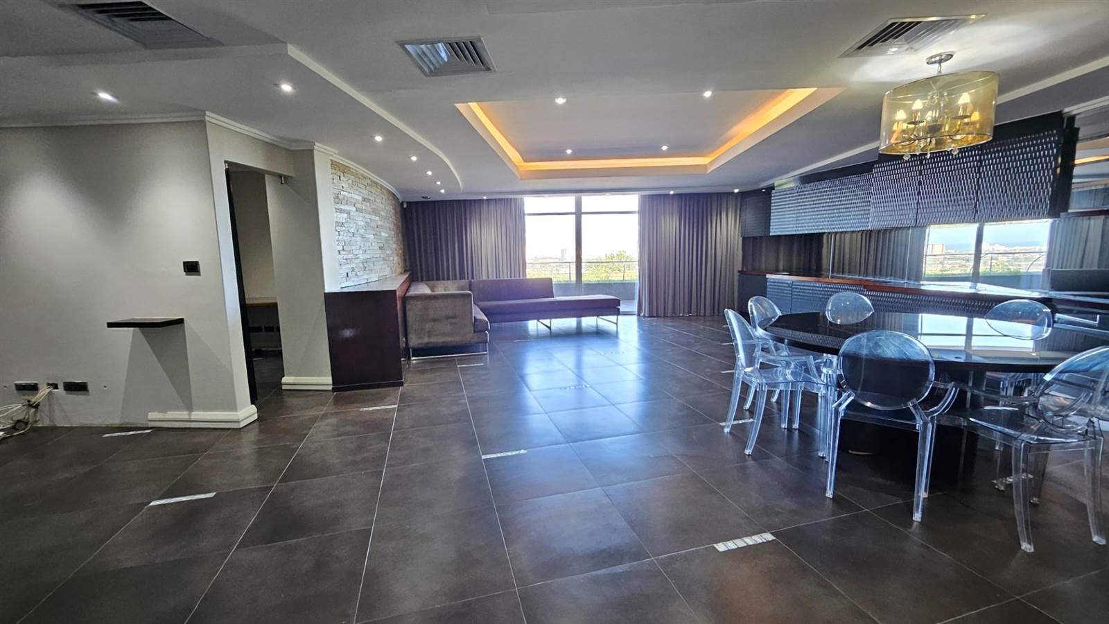 3 Bed Apartment in Musgrave photo number 4
