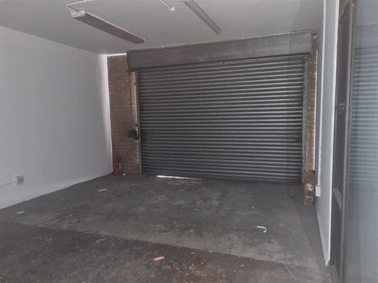180  m² Commercial space in Milnerton photo number 12