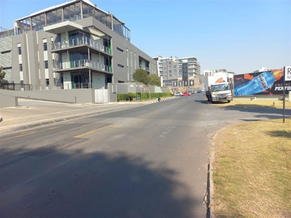 1279 m² Land available in Bedfordview
