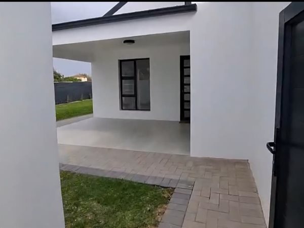 2 Bedroom House