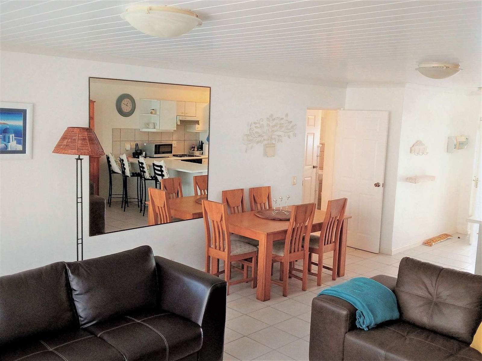 2 Bed Apartment in Plettenberg Bay photo number 8